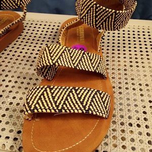 WOVEN SANDALS